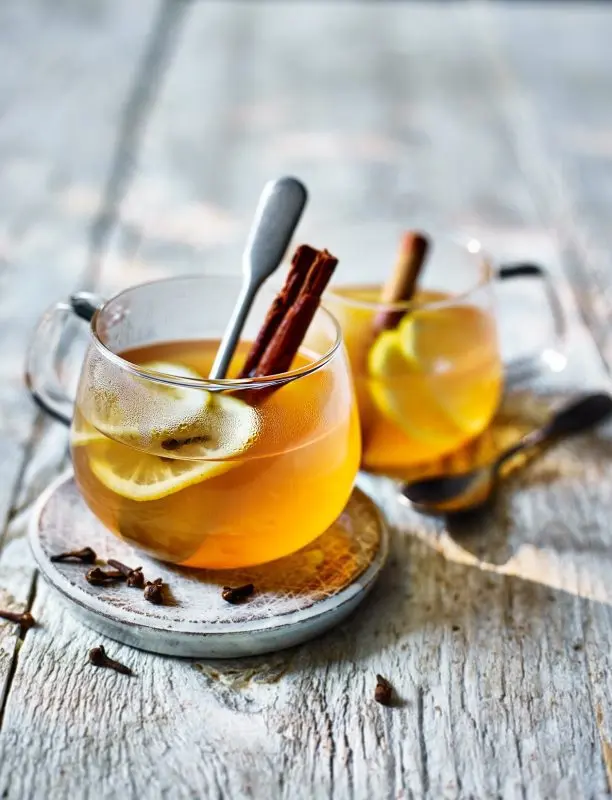 White wine mulled wine: 5 recipes at home