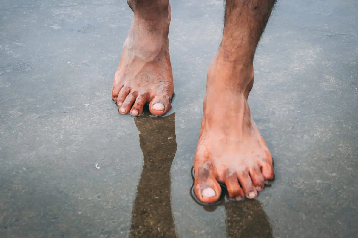 Why should you walk barefoot more?