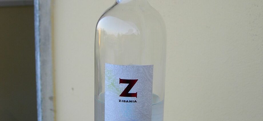 Zivania Cypriot vodka: what is it made of, famous brands and types + how and with what to drink