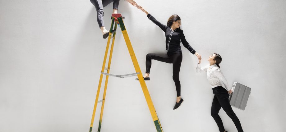 "Broken Ladder": könshinder i de tidiga stadierna av en karriär