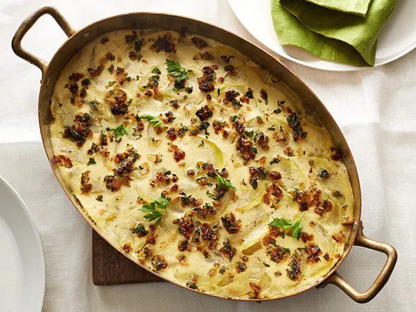 Hygge Dishes: Recipes for Weekdays and Holidays