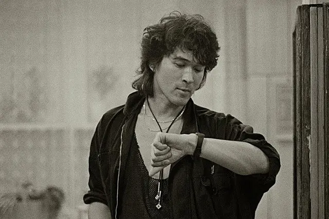 Viktor Tsoi &#8211; a man of his era or an &#8220;eternal teenager&#8221;?