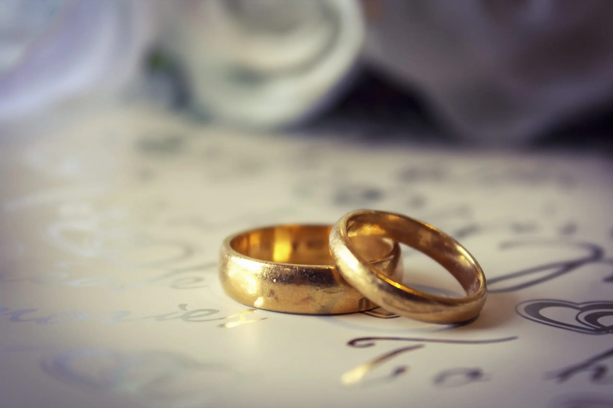 A happy marriage — the path to excess weight?