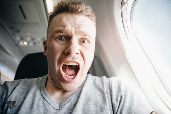 Aerophobia — the fear of flying on an airplane: where does it come from and how to overcome this fear?