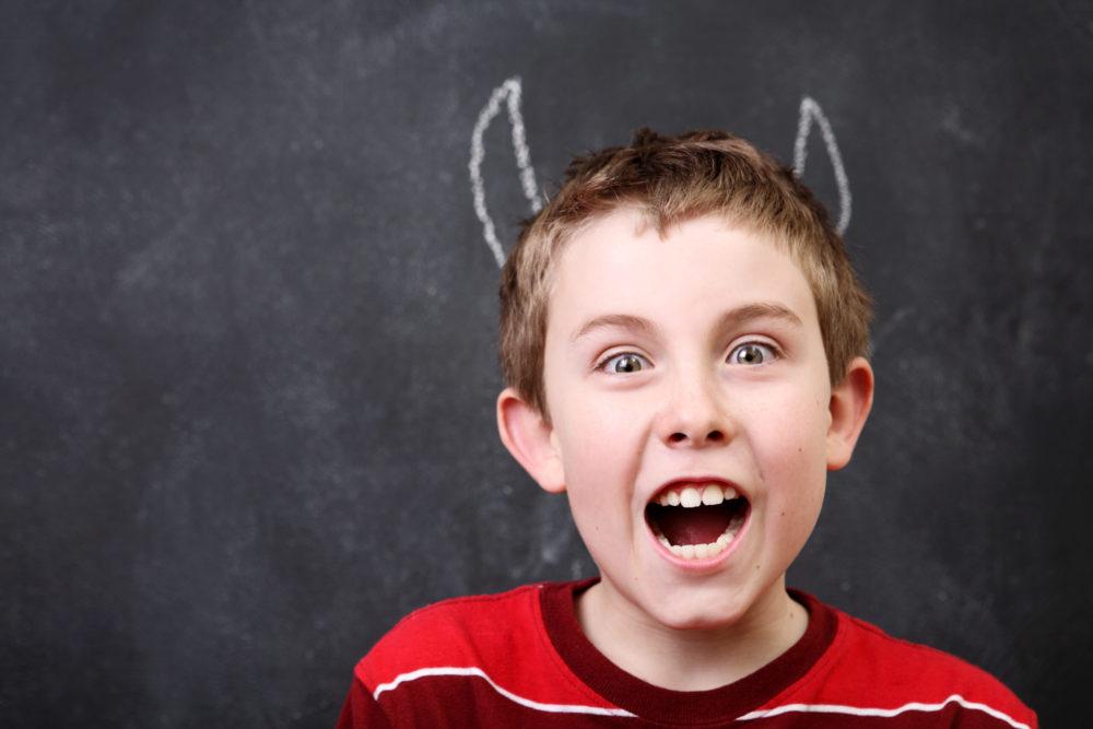 «Awl in the ass»: how to recognize hyperactivity in a child and not confuse it with anything?