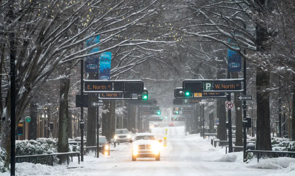 «Blizzards, snowstorms flew in February»: signs and traditions of the last month of winter