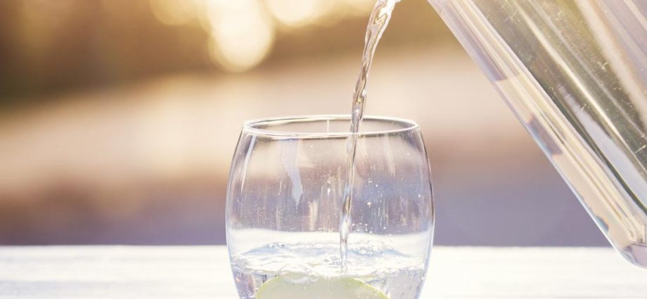 Do I need to drink a lot of water: why is it and will it help on a diet?