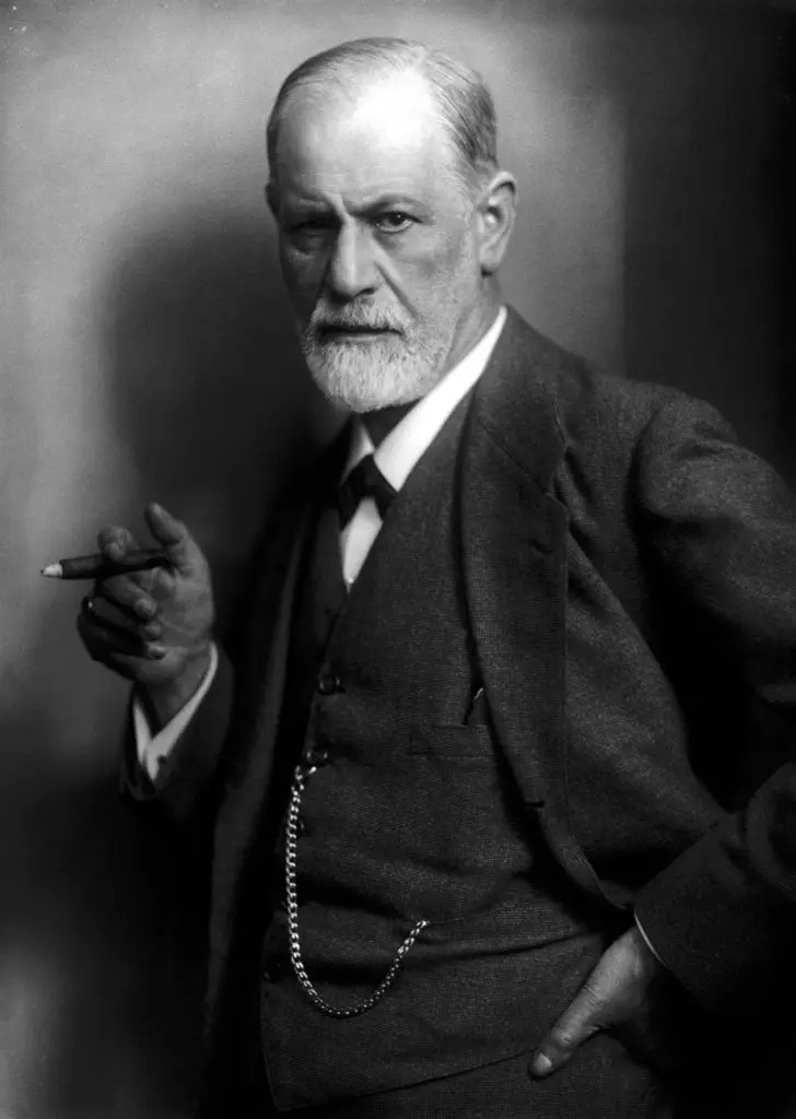 Expensive cigars and a tailored tailcoat: how Freud developed a relationship with money