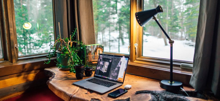 How a freelancer adapts to office work