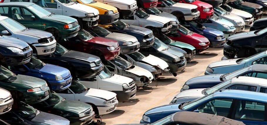 Scientists have figured out why it is so difficult to find a car in the parking lot