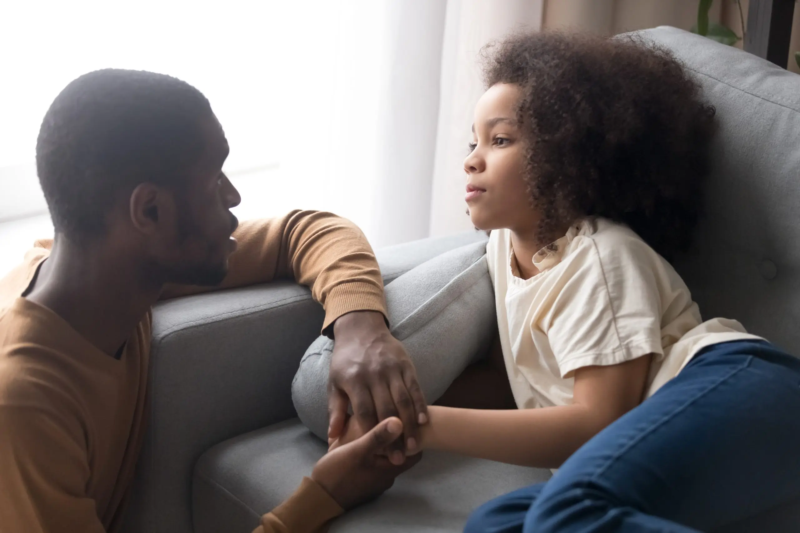 Why is it important to apologize to children for a divorce and how to do it
