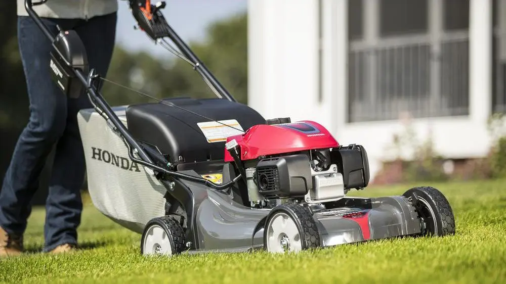 Best Gas Lawn Mowers 2022