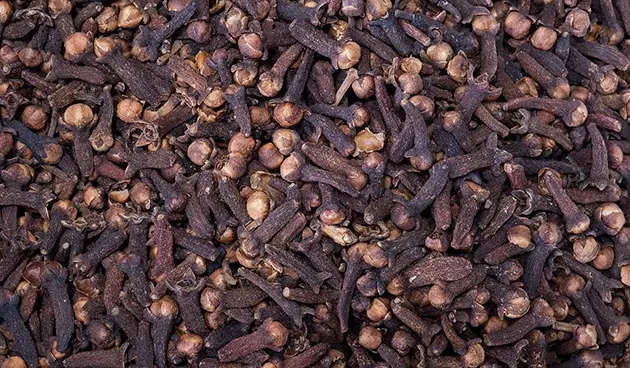 Cloves: health benefits and harms