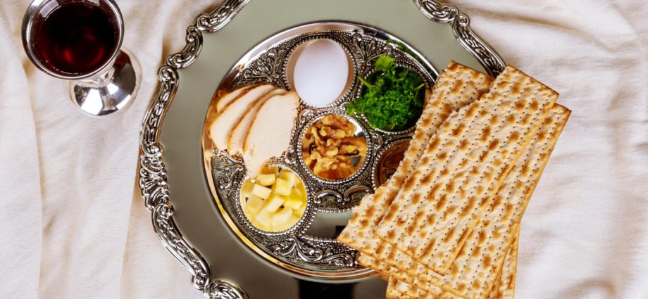Jewish Passover (Pesach) in 2023: the history and traditions of the holiday