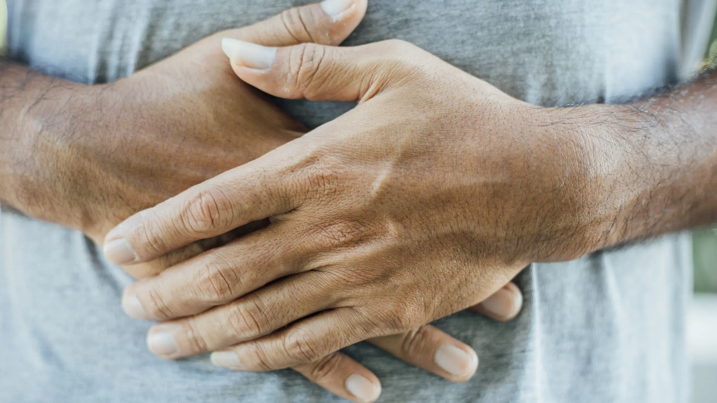 Man&#8217;s lower abdomen hurts