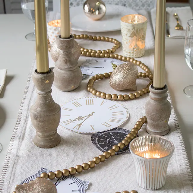 New Year&#8217;s table setting 2023 at home: 30 best ideas with photos