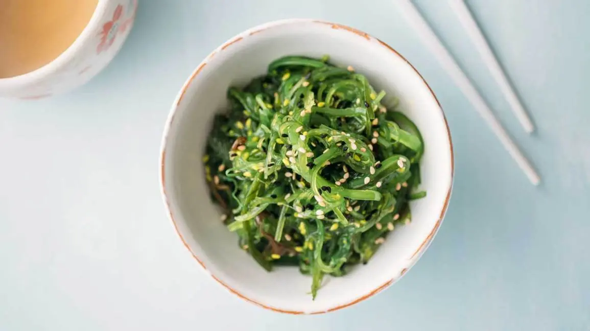 Seaweed: benefits and harms to the body