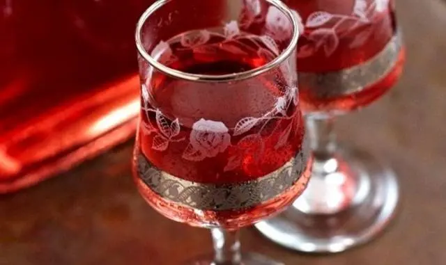 8 recipes for homemade cherry plum wine