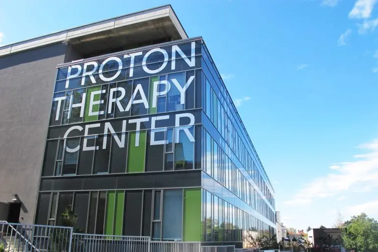 A Polish proton therapy center is established