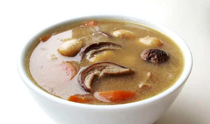 A recipe for mushroom soup made from fresh mushrooms