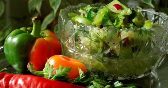 A simple green tomato salad recipe for the winter