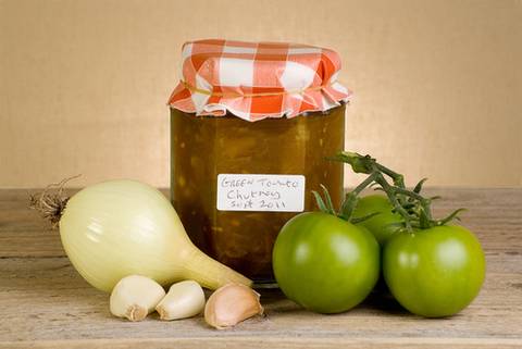 A simple green tomato salad recipe for the winter