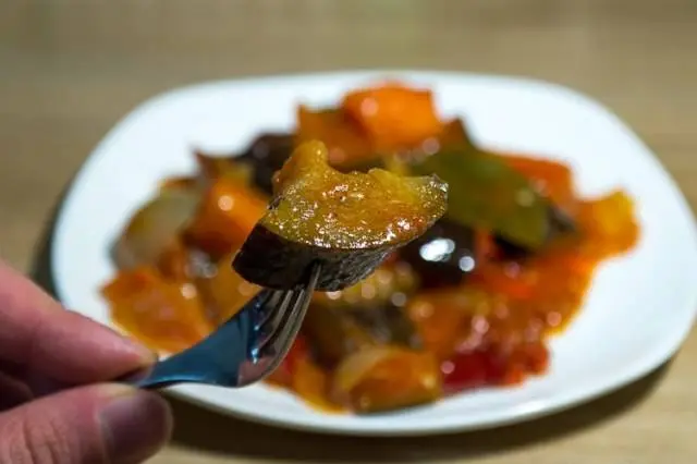 A simple lecho of peppers for the winter