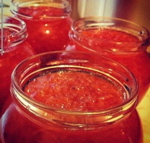 A simple recipe for quince jam