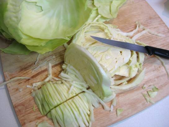 A simple recipe for sauerkraut with a photo