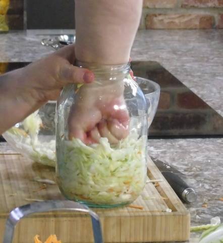 A simple recipe for sauerkraut with a photo