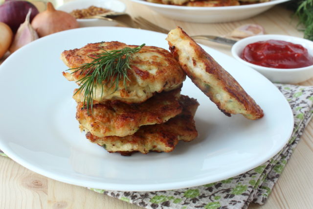 Albanian chicken cutlets: 8 recipes with photos