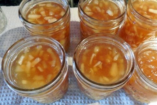 Amber pear jam with slices: 10 recipes for the winter