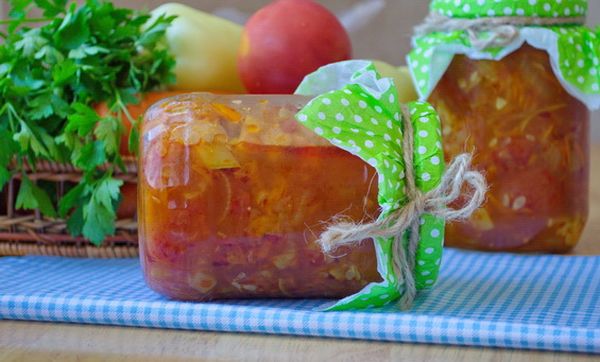 Ankle Bens from zucchini for the winter: step-by-step recipes for making a spicy salad at home