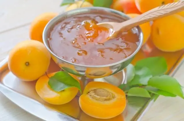 Apricot jam: 17 delicious recipes