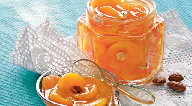 Apricot jam: 17 delicious recipes