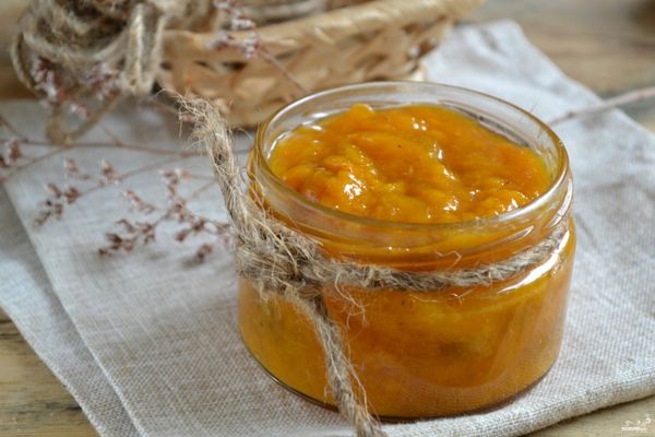 Apricot jam: recipes for making fruit slices, with and without seeds, in a slow cooker for the winter