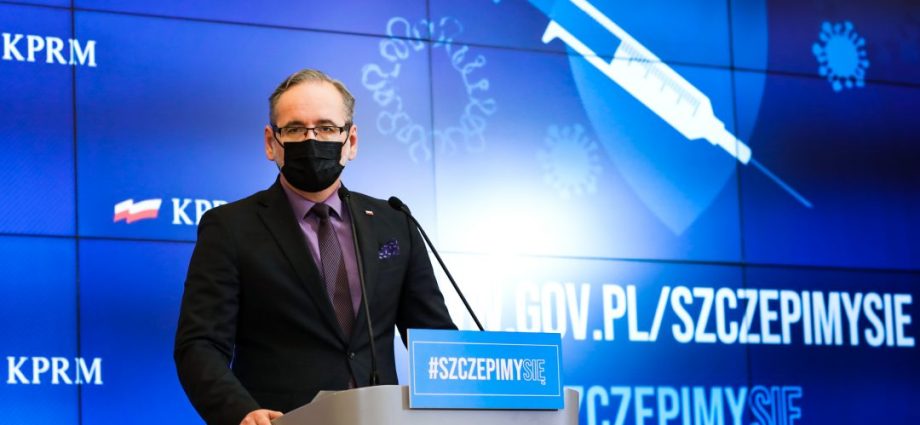 Arłukowicz: the minister boasts that 2 million vaccines will be sent to Poland &#8211; it is a shame