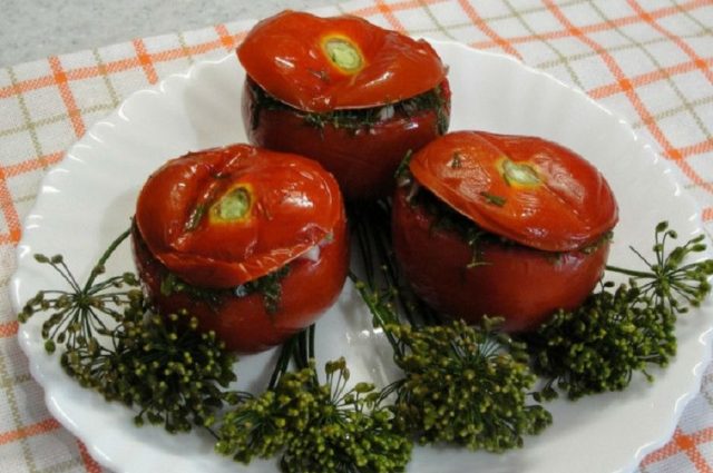 Armenian stuffed tomatoes