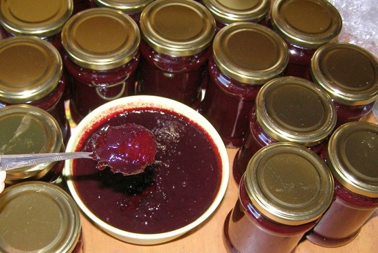 Aronia jam: recipes through a meat grinder