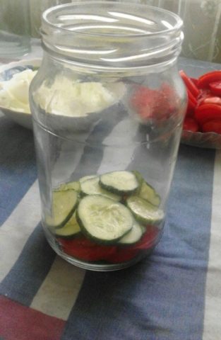 Autumn salad with cucumbers: a recipe for the winter