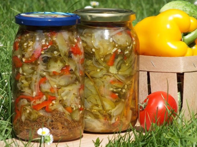 Autumn salad with cucumbers: a recipe for the winter