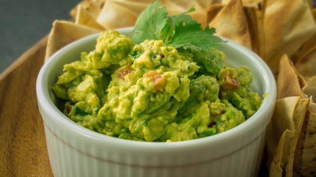 Avocado Sauce: Guacamole Recipe with Photo