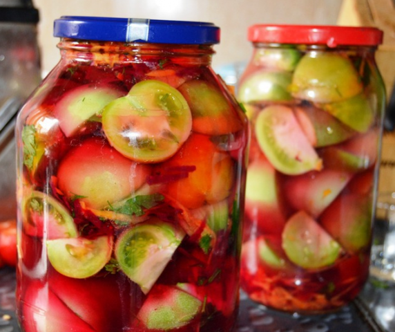 Awesome tomatoes in jelly for the winter