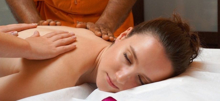 Ayurvedic massage