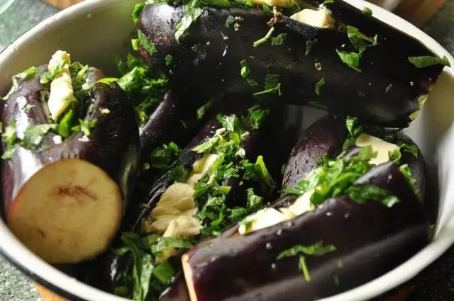 Azerbaijani eggplant recipe for the winter