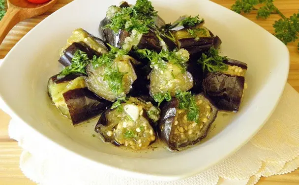 Azerbaijani eggplant recipe for the winter