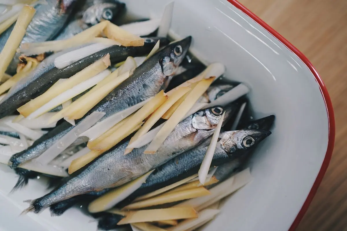 Bacteria in herring fillets a&#8217;la matias. GIS warns