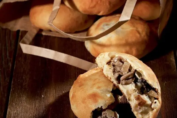 Baking with mushrooms: recipes for pies, bread and other products