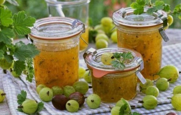 Banana jam: how to cook a delicacy in a slow cooker and without with lemons, apples, kiwi, gooseberries for the winter