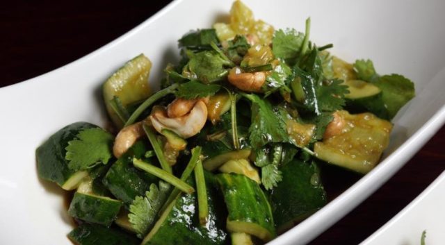 Beaten cucumbers: Chinese salad recipes